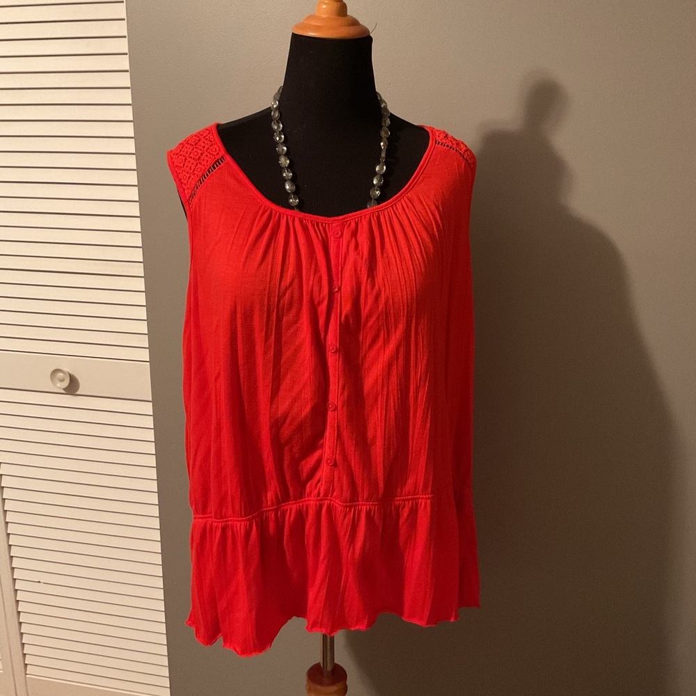 Sleeveless blouse